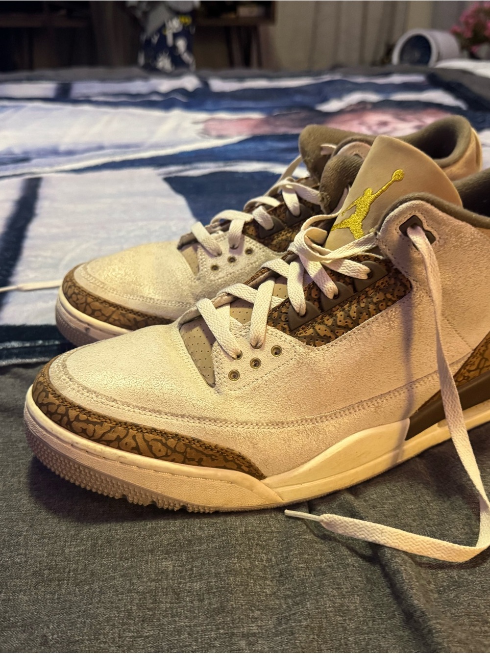Jordan Low-Top Sneakers in Beige and Brown with Gold Jumpman